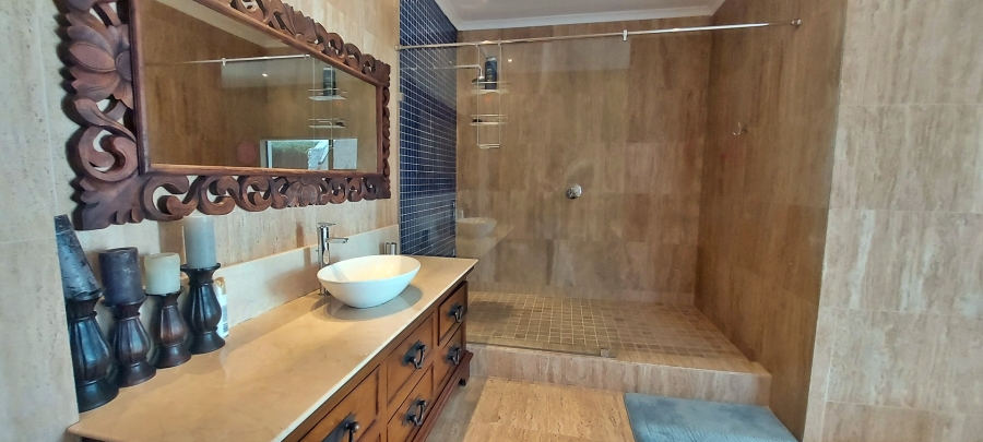 4 Bedroom Property for Sale in Arniston Western Cape